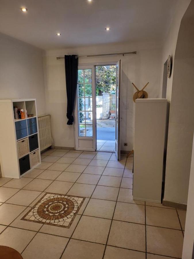 Grande Maison Avec 5 Chambres Et Jardin Avignon Exteriör bild