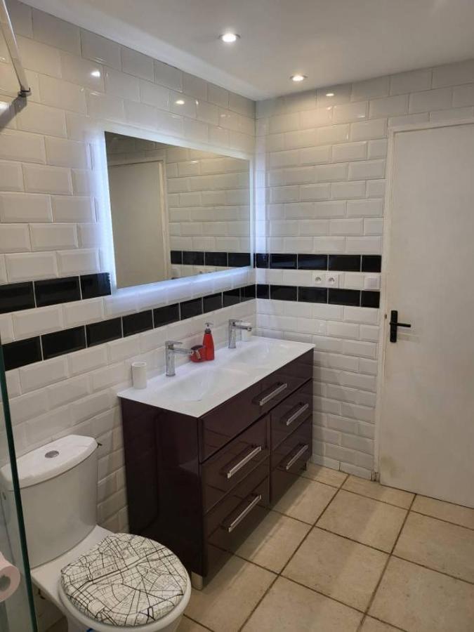 Grande Maison Avec 5 Chambres Et Jardin Avignon Exteriör bild